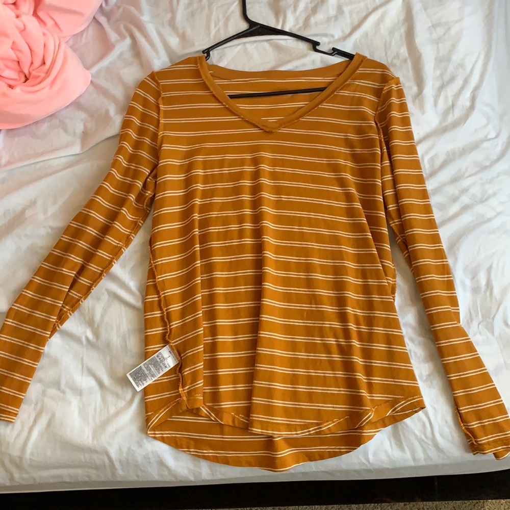 This Is like a sweater but really light